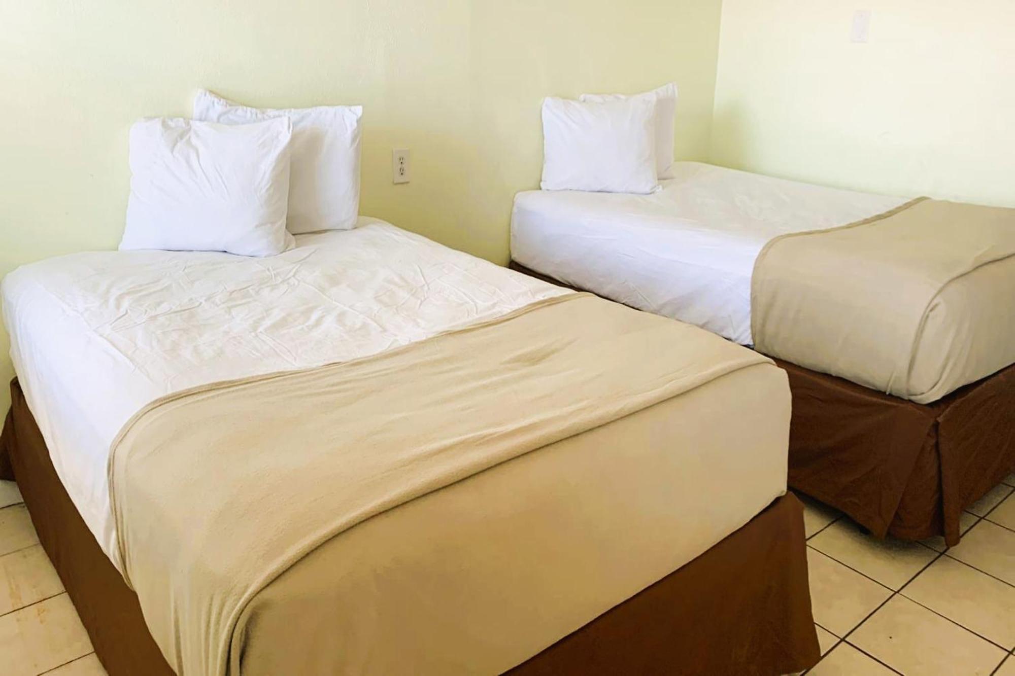 Oyo Hotel Rockport- Bay View Esterno foto