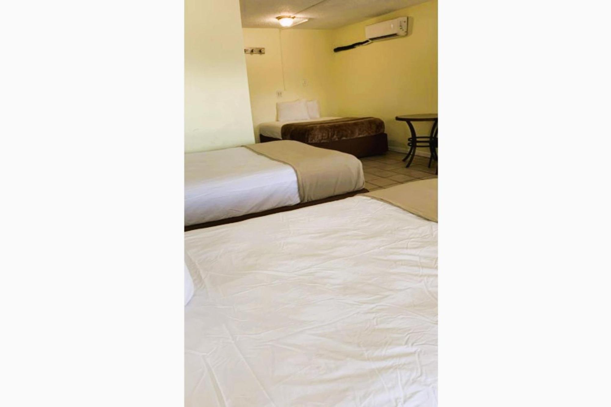 Oyo Hotel Rockport- Bay View Esterno foto